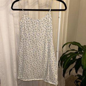 brandy melville white mini dress with blue flowers